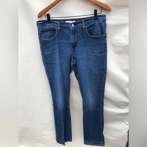 Levi's 414 Jeans Women's 30/34 Blue Med Wash Denim Relaxed Straight Leg